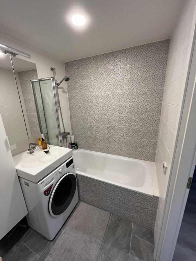 Butas Lovely Flat With Great Location *