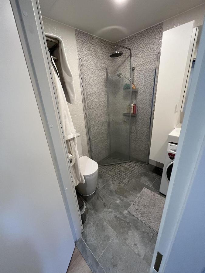Lovely Flat With Great Location *